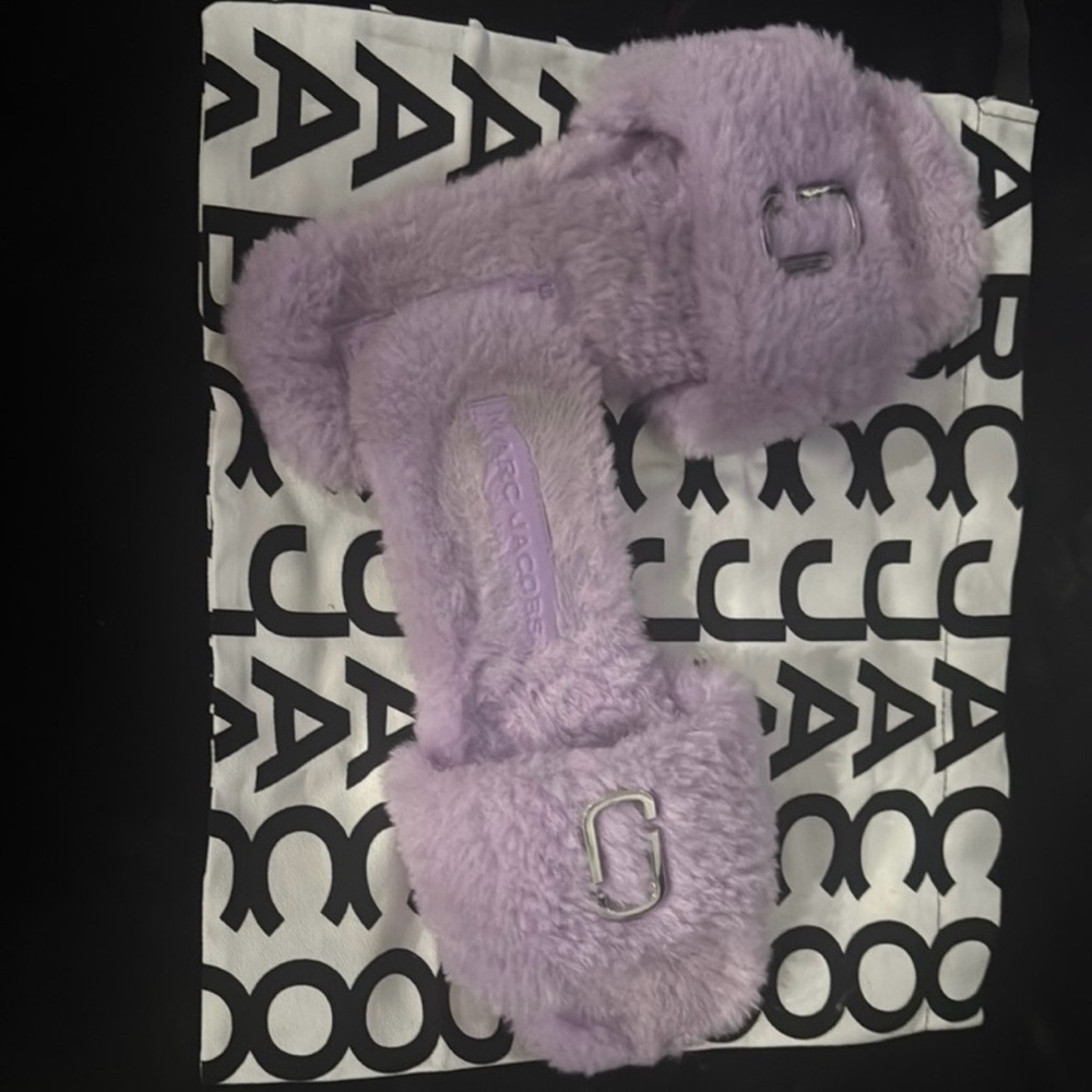 Marc Jacobs Lavender Fuzzy Slides